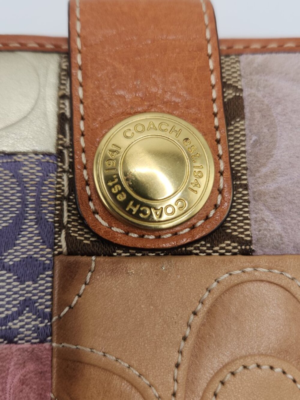 Coach Vintage Y2K Signature Compact Patchwork Wallet - Y2K - F41209 - Picture 2 of 9